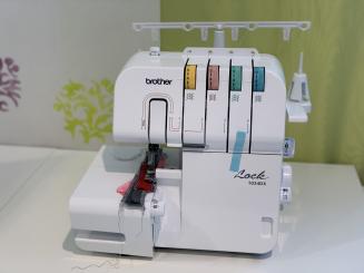 Vorführmaschine: Brother 1034DX Overlock 