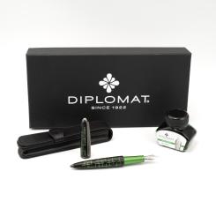 Diplomat 1 Füllhalter Elox Matrix M schwarz grün + Lederetui + Tinte 