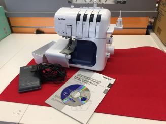 Vorführmaschine: Brother 4234D Overlock 