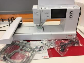 Vorführmaschine: Bernette b70 Deco Stickmaschine 